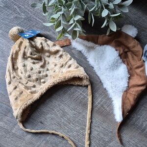 Old Navy Brown and White Baby Hat with Pom-Pom Bear 12-18 Month